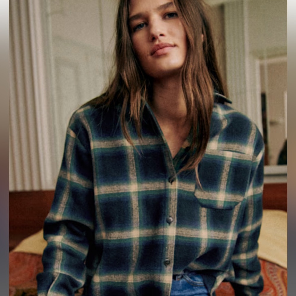 Sézane Max shirt in Hereford, size 6